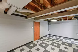 5258 Shepherd Rd, Cincinnati, OH 45223 - Photo 37