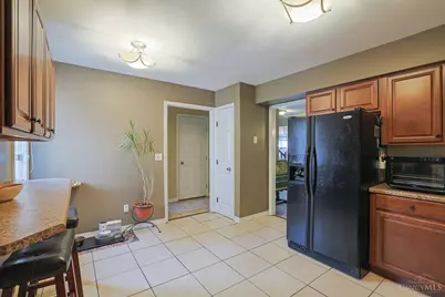 6132 Cleves Warsaw, Cincinnati, OH 45233 - Photo 9