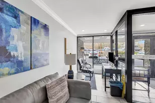 1815 William Howard Taft Rd, Cincinnati, OH 45206 - Photo 29