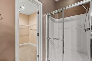 682 Hyacinth Rd, Union Township, OH 45245 - Photo 49