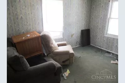 1823 Pater Avenue, Fairfield Township, OH 45015 - Photo 9