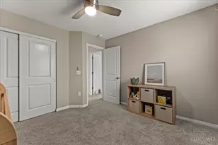 5704 Adelphi St, Cincinnati, OH 45227 - Photo 15