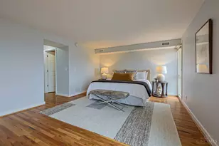 1040 Hatch St, Cincinnati, OH 45202 - Photo 21
