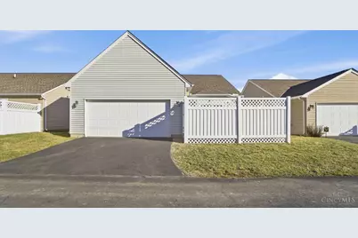 4173 S Yorkshire Square, Union Township, OH 45245 - Photo 9