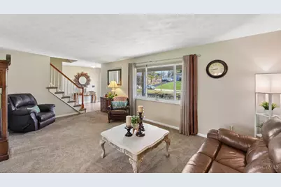 1052 Rainbow Trail, Miami Township, OH 45150 - Photo 5