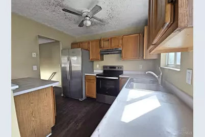 813 Allenwood Court, Delhi Township, OH 45238 - Photo 3