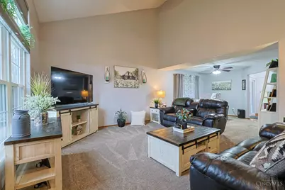 6745 Oakwood Lane, Huber Heights, OH 45424 - Photo 5