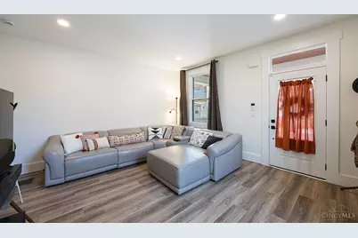 1949 Washburn Street, Cincinnati, OH 45223 - Photo 7