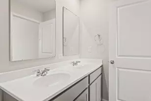 10312 Mae Ct, Colerain Township, OH 45251 - Photo 29