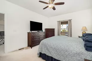 856 Hocking Meadow Cir, Monroe, OH 45050 - Photo 15