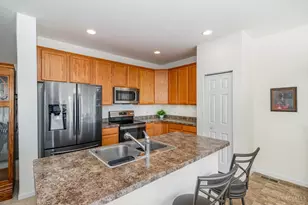 856 Hocking Meadow Cir, Monroe, OH 45050 - Photo 7