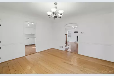 5635 Euclid Road, Columbia Township, OH 45236 - Photo 9