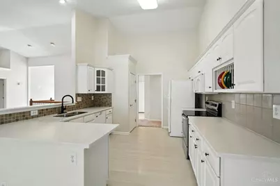9372 Parkside Drive, Centerville, OH 45458 - Photo 15
