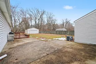 1400 Wade Rd, Miami Township, OH 45150 - Photo 25