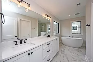 7406 Orchard St, Columbia Township, OH 45227 - Photo 25