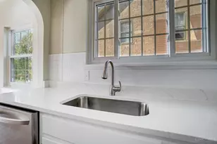 1346 Herlin Pl, Cincinnati, OH 45208 - Photo 13