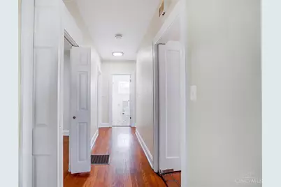 1346 Herlin Place, Cincinnati, OH 45208 - Photo 9
