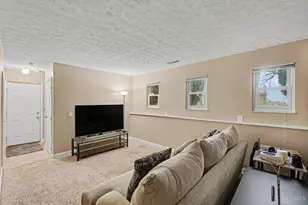 2017 Broadhurst Ave, Springfield Township, OH 45240 - Photo 3