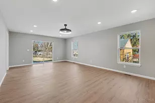 3964 Zinsle Ave, Cincinnati, OH 45213 - Photo 5