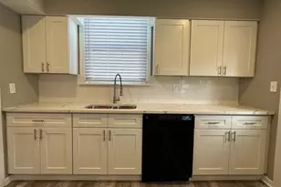 2860 Dirheim Ave, Cincinnati, OH 45211 - Photo 15