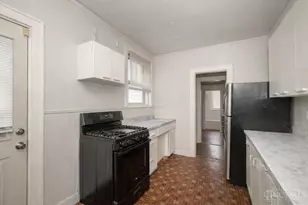 4526 Clearview Ave, Cincinnati, OH 45205 - Photo 11