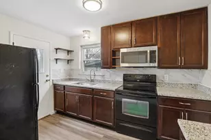 7122 Bluecrest Dr, Anderson Township, OH 45230 - Photo 5