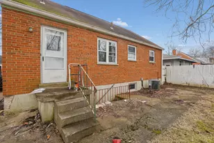 7122 Bluecrest Dr, Anderson Township, OH 45230 - Photo 17