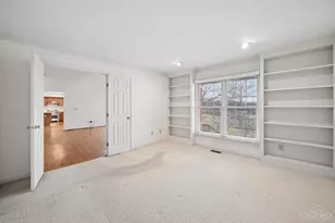 483 Vista Glen Dr, Springdale, OH 45246 - Photo 17