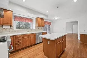 483 Vista Glen Dr, Springdale, OH 45246 - Photo 11