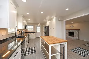 1939 Lady Ellen Dr, Cincinnati, OH 45230 - Photo 17