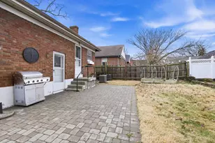 3334 De Forest Dr, Cincinnati, OH 45209 - Photo 17