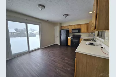 7312 Pinewood Drive, Franklin Township, OH 45005 - Photo 5