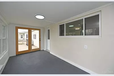 329 Walnut Street, Cincinnati, OH 45215 - Photo 21