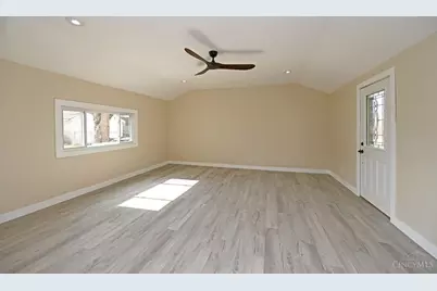 329 Walnut Street, Cincinnati, OH 45215 - Photo 11