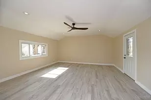 329 Walnut St, Cincinnati, OH 45215 - Photo 11