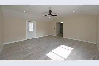 329 Walnut Street, Cincinnati, OH 45215 - Photo 9