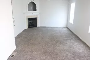 610 Princeton Dr, Trenton, OH 45067 - Photo 9