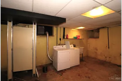 2462 Fairview Avenue, Cincinnati, OH 45219 - Photo 19