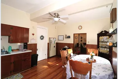 2462 Fairview Avenue, Cincinnati, OH 45219 - Photo 13