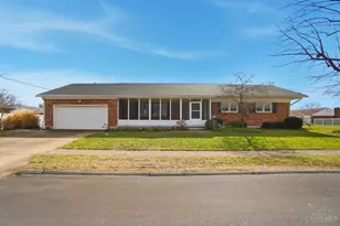 105 W Roger Dr, Trenton, OH 45067 - Photo 1