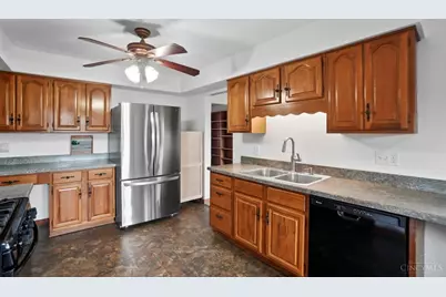 105 W Roger Drive, Trenton, OH 45067 - Photo 17