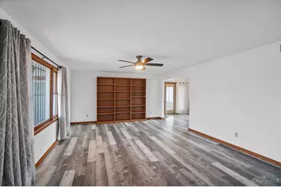 105 W Roger Drive, Trenton, OH 45067 - Photo 7