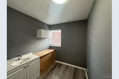 5598 Glenway Avenue, Cincinnati, OH 45238 - Photo 9