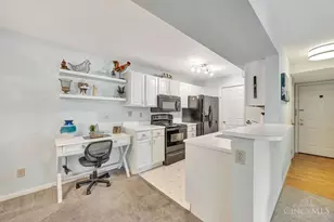 4281 Defender Dr, Cincinnati, OH 45252 - Photo 7