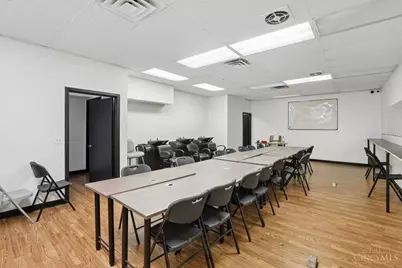 125 E 2nd Street, Dayton, OH 45402 - Photo 17