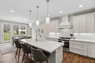 9271 Geromes Way, Symmes Township, OH 45140 - Photo 5