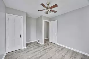 311 Southern Ave, Cincinnati, OH 45215 - Photo 11