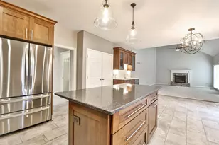 1118 Glen Echo Ln, Miami Township, OH 45150 - Photo 9