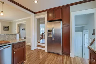 5835 Montgomery Rd, Cincinnati, OH 45212 - Photo 15