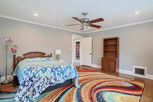 5835 Montgomery Rd, Cincinnati, OH 45212 - Photo 27